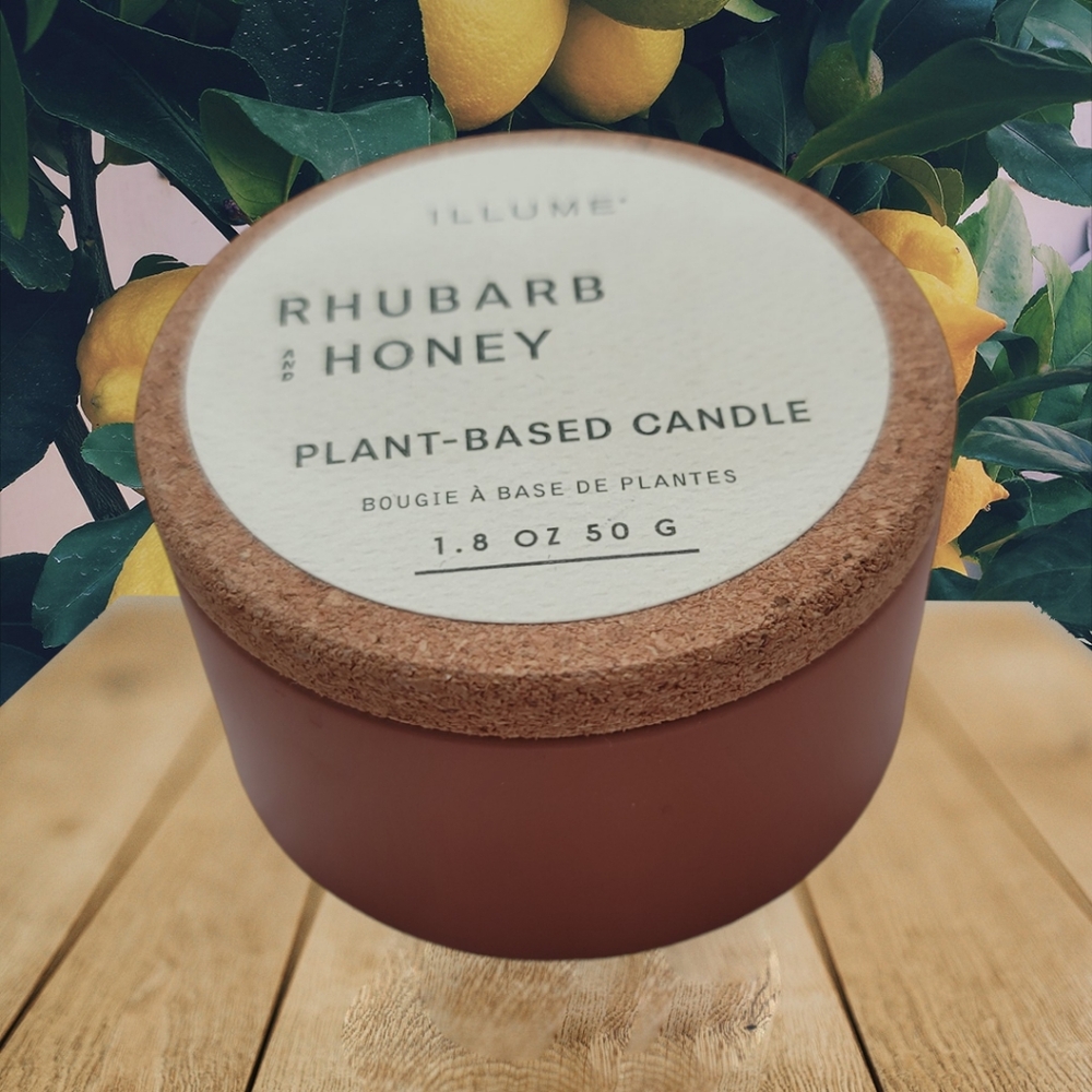 Illume RHUBARB HONEY PLANT-BASED CANDLE, 1.8 OZ.
